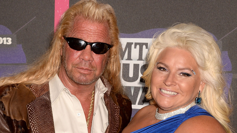 Duane et Beth Chapman posant