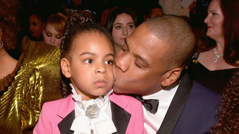 Jay-Z embrasse Blue Ivy