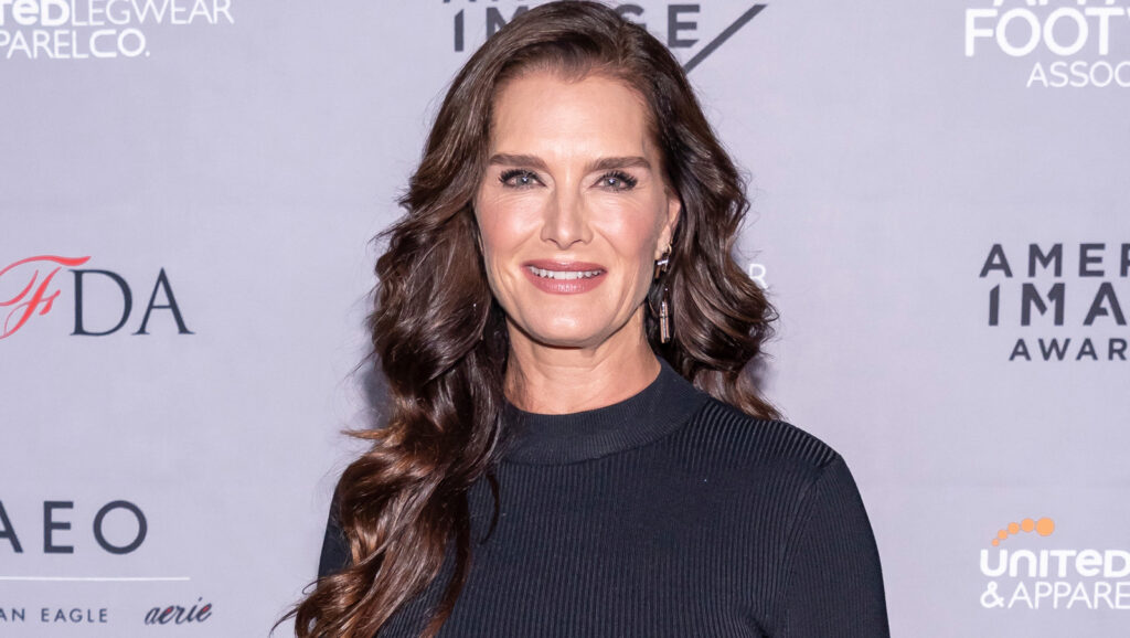 La raison pour laquelle Brooke Shields appelle Bradley Cooper son « ange gardien »