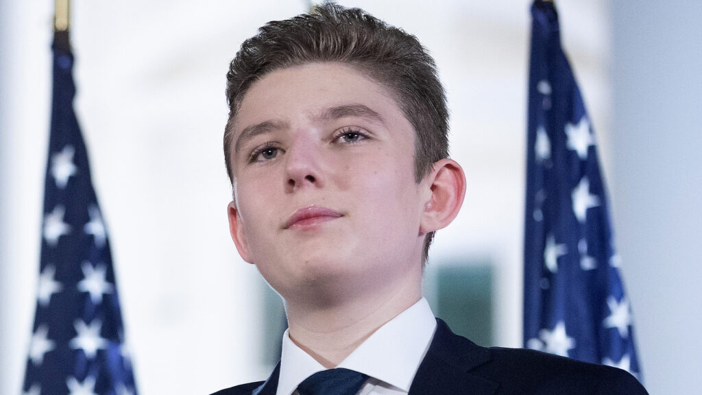 Pourquoi tout le monde est-il si obsédé par la vie personnelle de Barron Trump ?