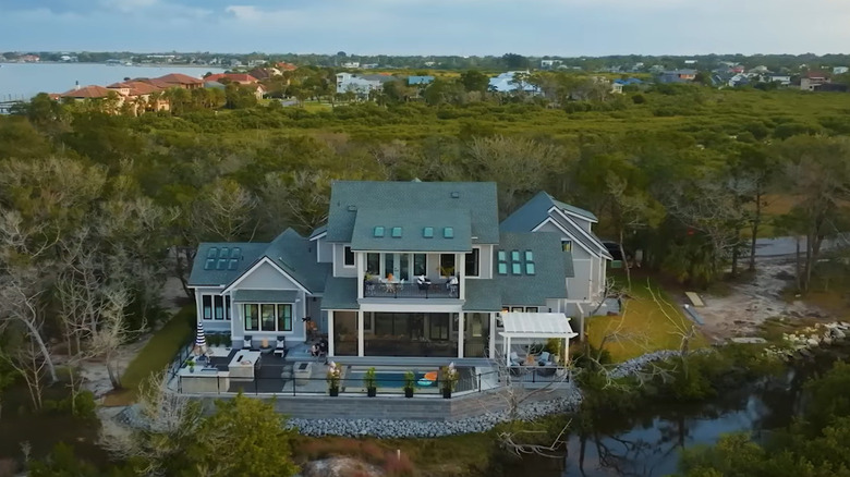 Cour arrière de la maison de rêve HGTV