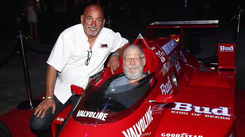 Robby Rahal et David Letterman posant