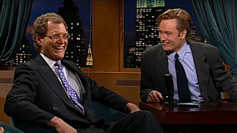 David Letterman et Conan O'Brien assis ensemble