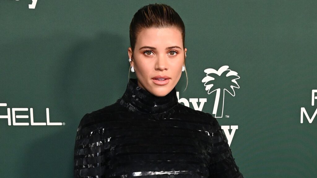 Pourquoi nous soupçonnions la grossesse de Sofia Richie avant sa douce révélation