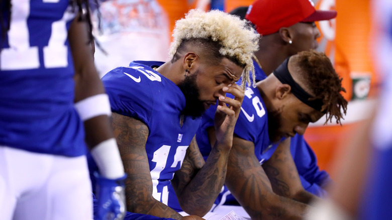 Odell Beckham Jr. assis sur la touche