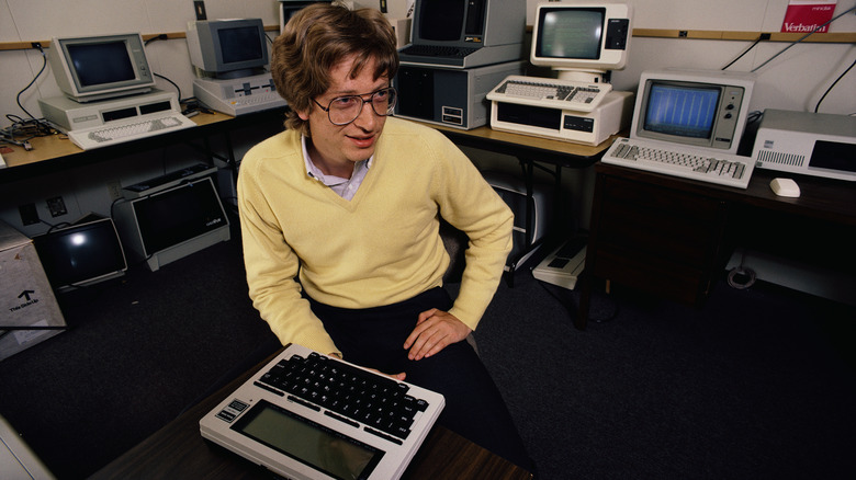 Le jeune Bill Gates au travail