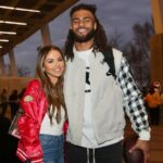 Comment la star de la NFL Fred Warner a d'abord attiré l'attention de sa femme Sydney Hightower