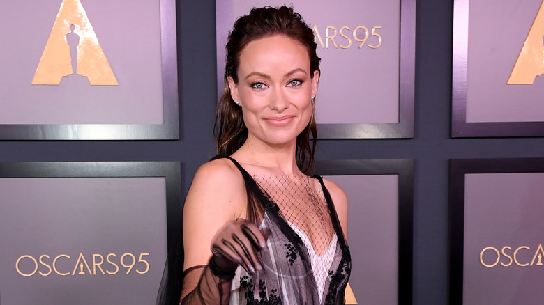 Olivia Wilde posant