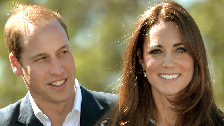 Le prince William et Kate Middleton sourient en gros plan