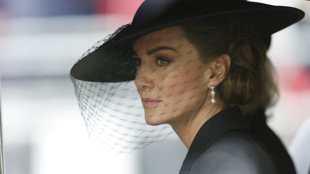 Le hashtag Où est Kate est une chaleur bien méritée pour le couple en or de la famille royale