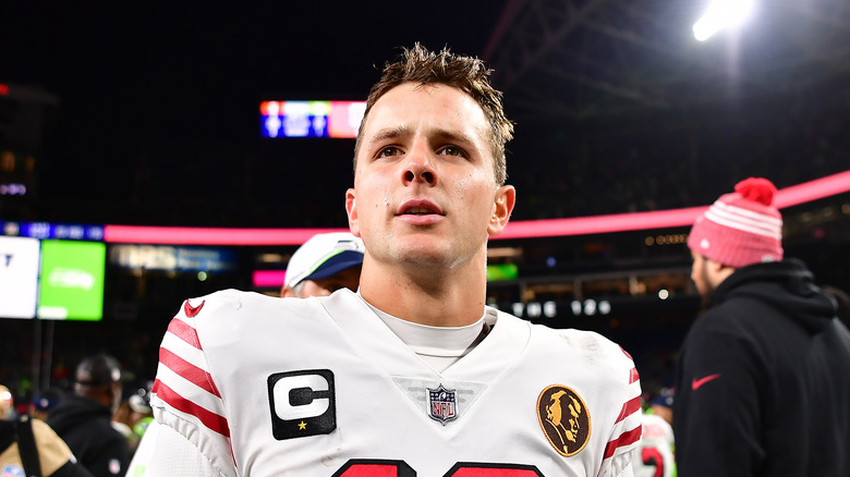 Brock Purdy sur le terrain des 49ers de San Francisco