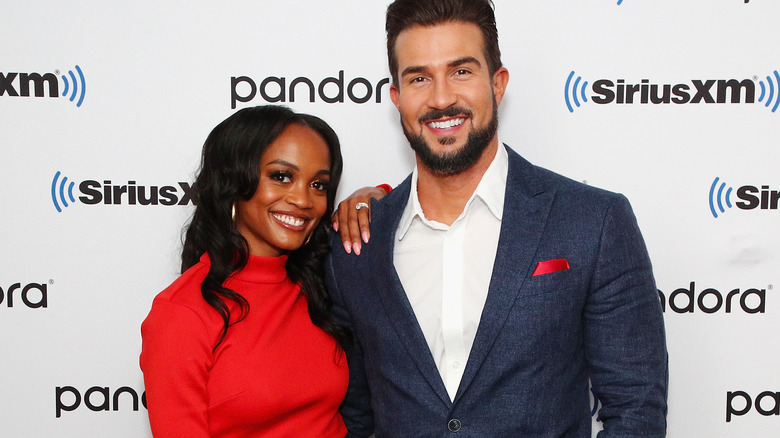 Rachel Lindsay et Bryan Abasolo posant