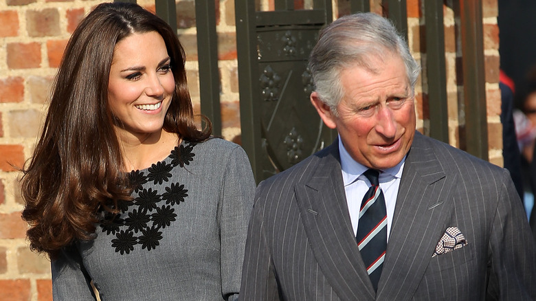 Kate Middleton et le roi Charles posant