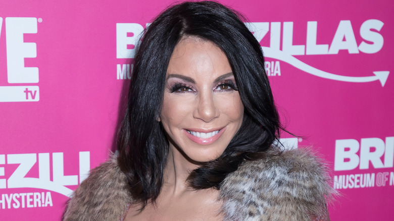 Danielle Staub souriante 