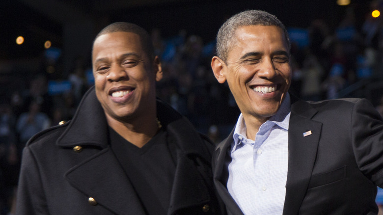 Barack Obama et Jay-Z souriants