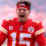 Patrick Mahomes s'énerve à cause d'un look torse nu viral : "Dad Bod"