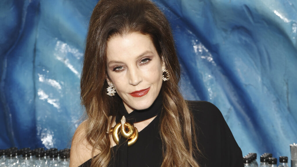 Les filles jumelles de Lisa Marie Presley ont l'air si grandes maintenant