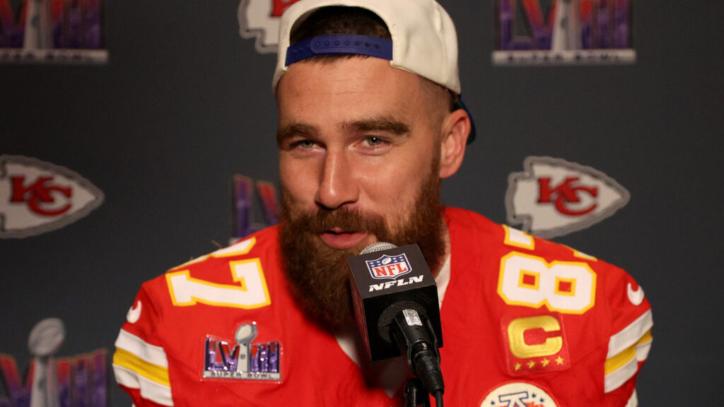 Les signes que le frère de Travis Kelce et Taylor Swift s'entendent bien