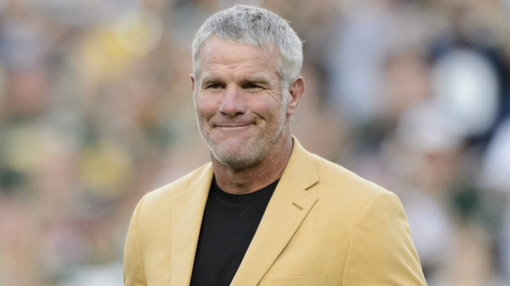 Pourquoi Brett Favre affirme que Toby Keith a arrêté son traitement contre le cancer