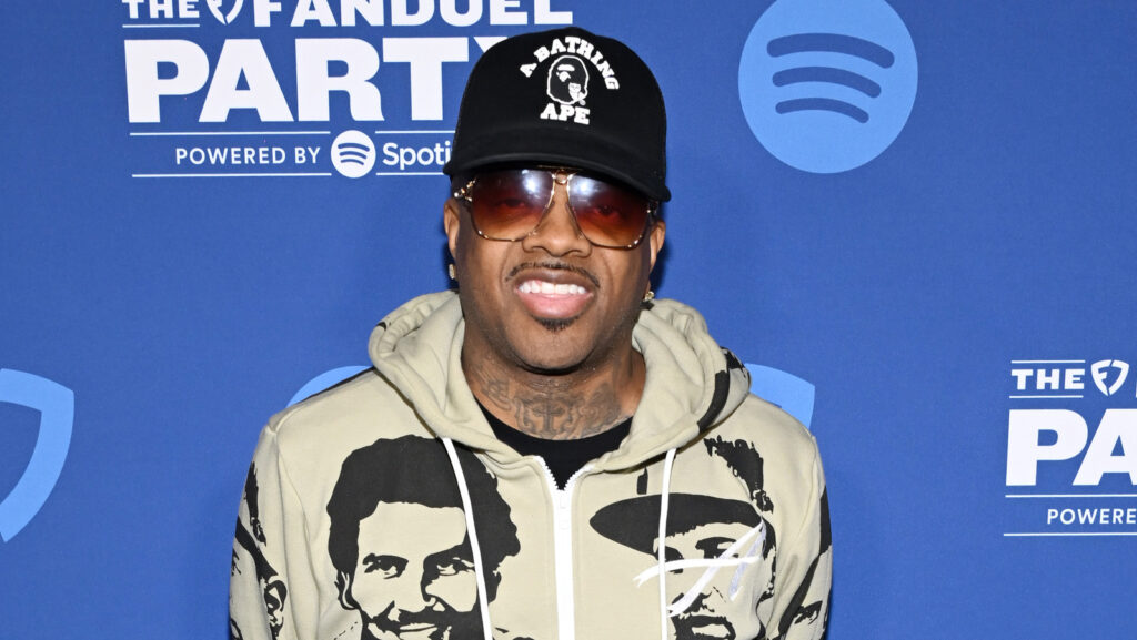 La tenue ridicule de Jermaine Dupri pour le Super Bowl 2024 n'avait aucune chance contre Twitter