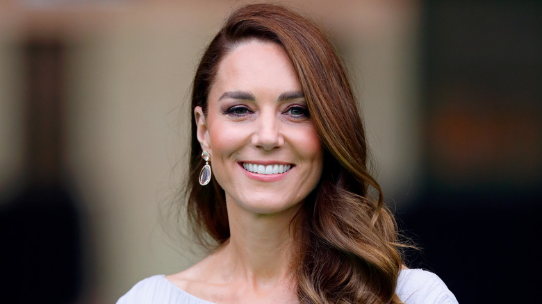 Kate Middleton souriante en gros plan