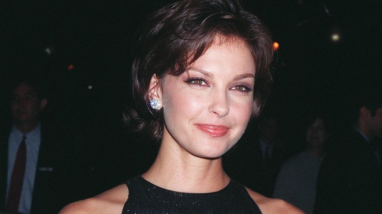 Ashley Judd souriante
