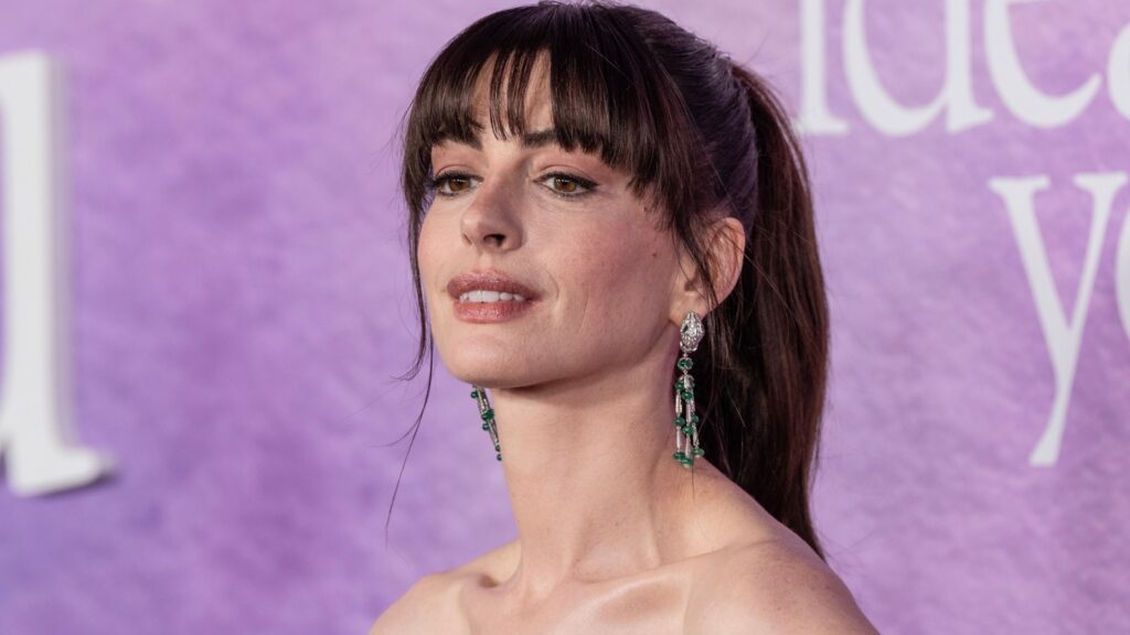 Le côté louche d’Anne Hathaway que tout le monde ignore