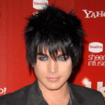 Les pires transformations capillaires d’Adam Lambert au fil des ans