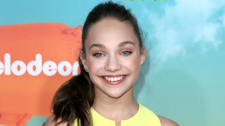 Maddie Ziegler souriante