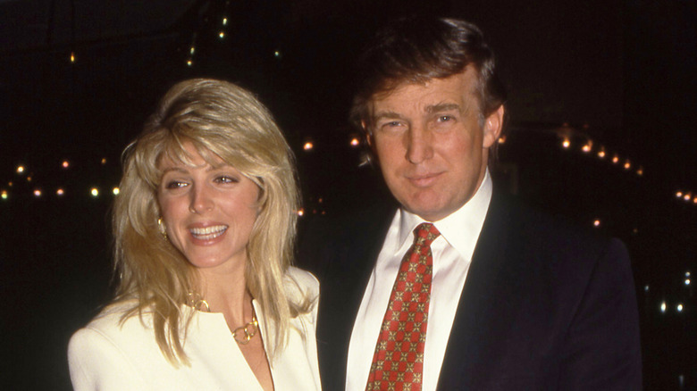 Marla Maples et Donald Trump souriants