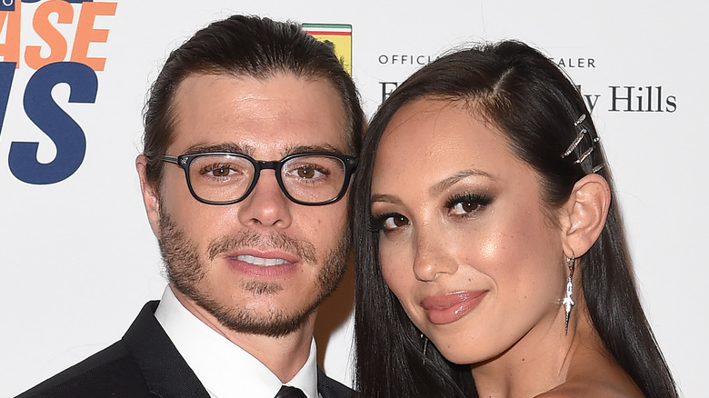 Cheryl Burke et Matthew Lawrence posent