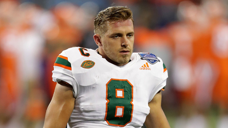 Braxton Berrios marchant lors d'un match des Miami Hurricanes