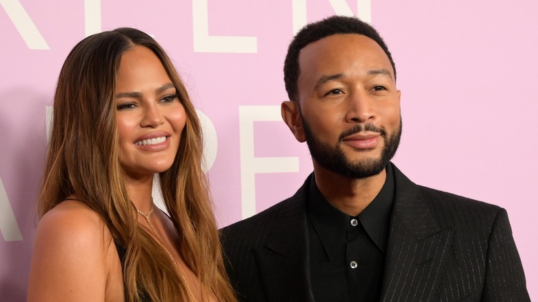 Chrissy Teigen et John Legend sur le tapis rouge