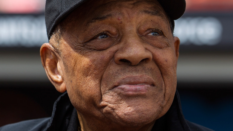 Willie Mays souriant