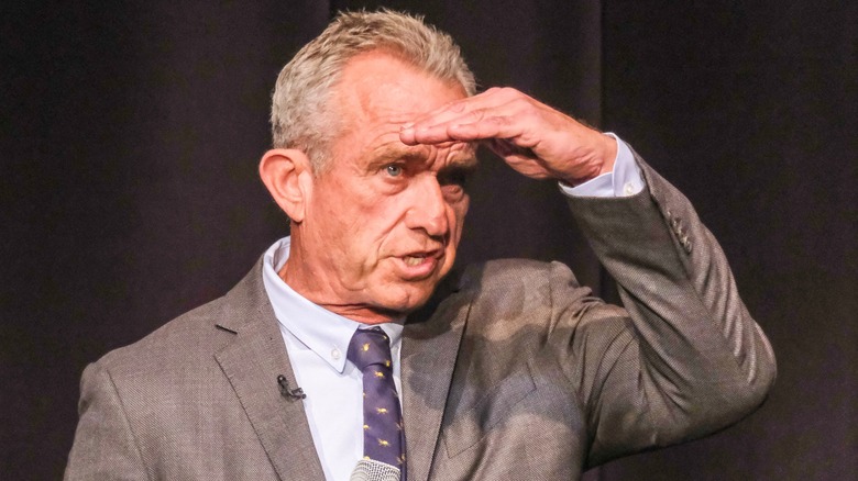 RFK Jr. s'adressant à un public