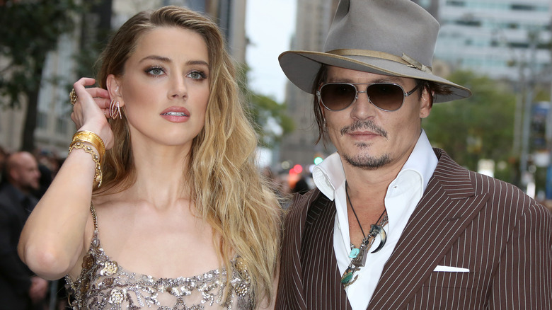 Johnny Depp et Amber Heard dans la rue