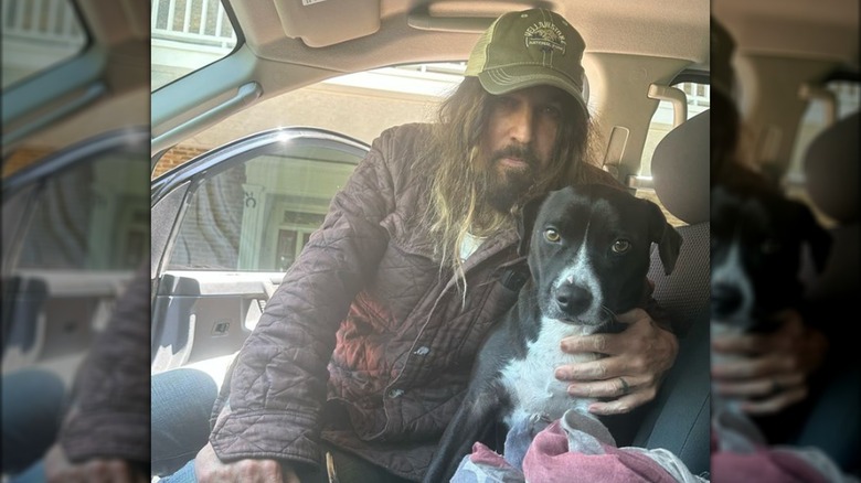 Billy Ray Cyrus et son chien