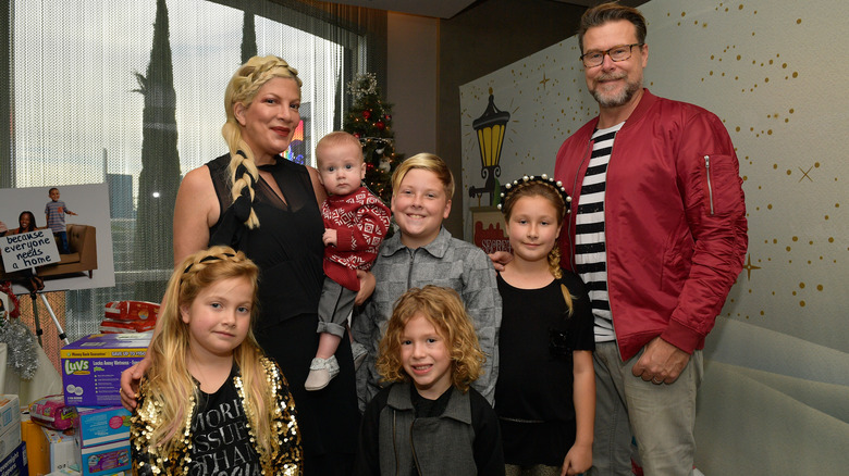 Tori Spelling et Dean McDermott avec leurs enfants