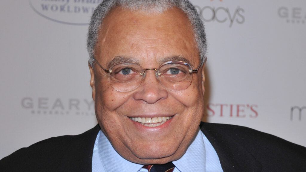 James Earl Jones, doubleur emblématique de Star Wars et du Roi Lion, est décédé à l'âge de 93 ans