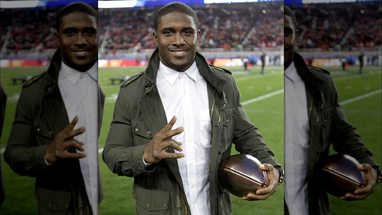 Reggie Bush pose sur le terrain