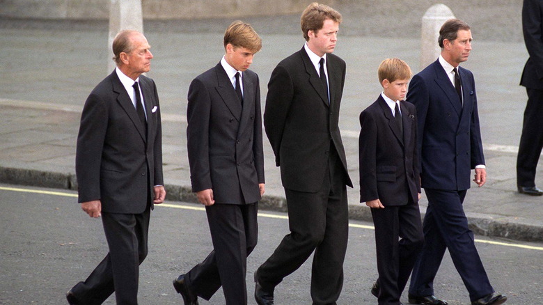 Charles Spencer avec la famille royale