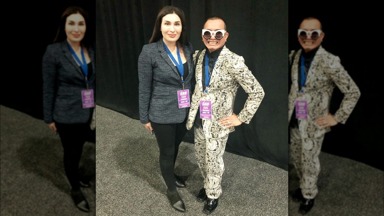 Laura Loomer et André Soriano posant