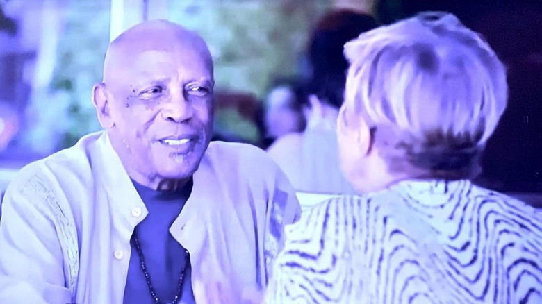 Louis Gossett Jr. et Dolores Robinson discutent