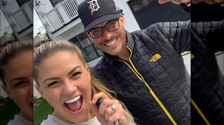 Brittany Cartwright et Jax Taylor posent avec les clés de la maison