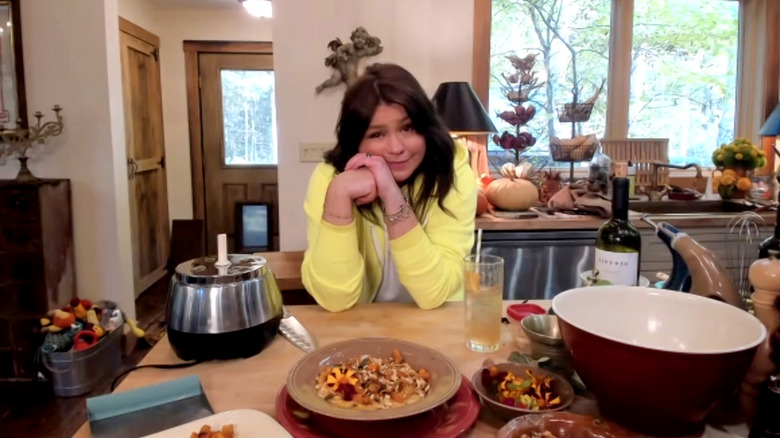 Rachael Ray pose aux ACE Awards