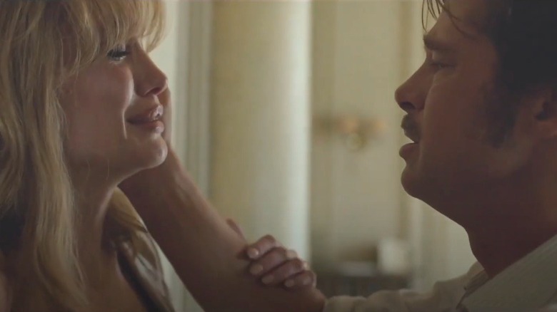 Angelina Jolie et Brad Pitt dans une scène de By the Sea