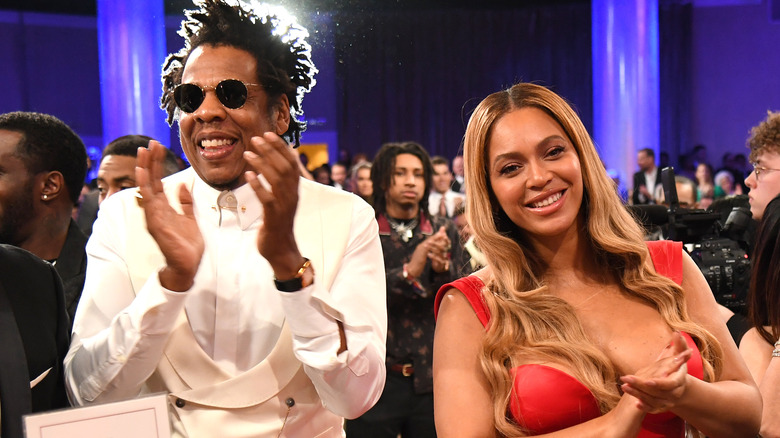 Jay-Z et Beyoncé applaudissent