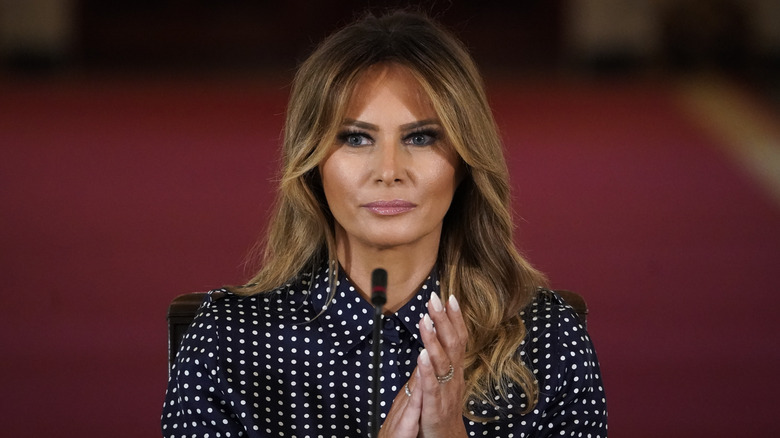 Melania Trump applaudit