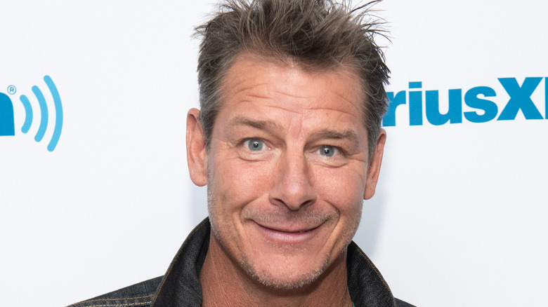 Ty Pennington sourit