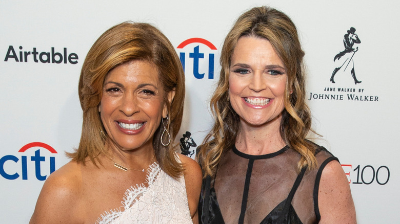 Hoda Kotb Savannah Guthrie souriante